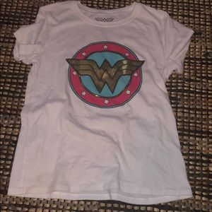 Wonder woman shirt girls extra large 1416